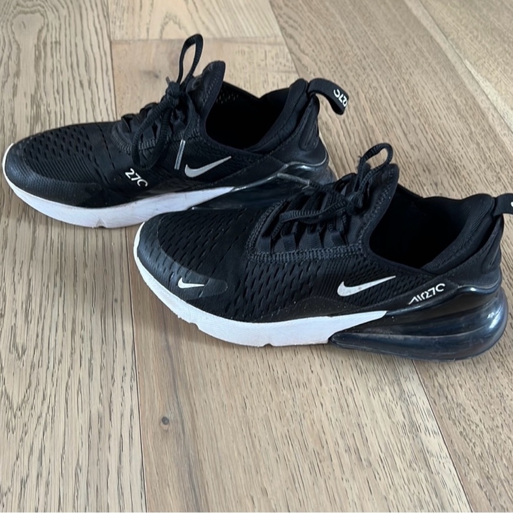 Youth Nike 270